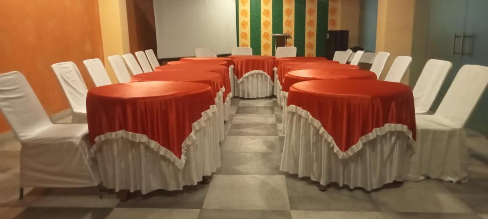 Hotel Grand Surya Kodarma Luaran gambar