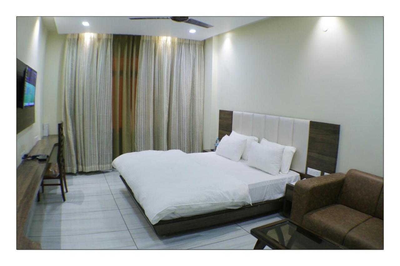 Hotel Grand Surya Kodarma Luaran gambar
